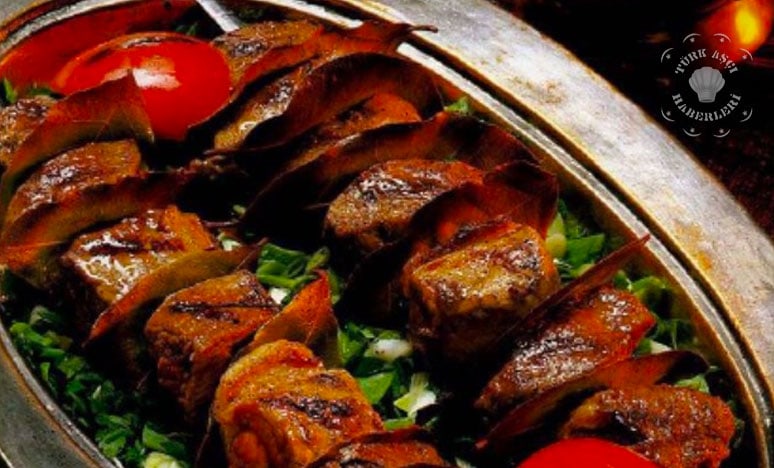 Defneli Şiş Kebabı