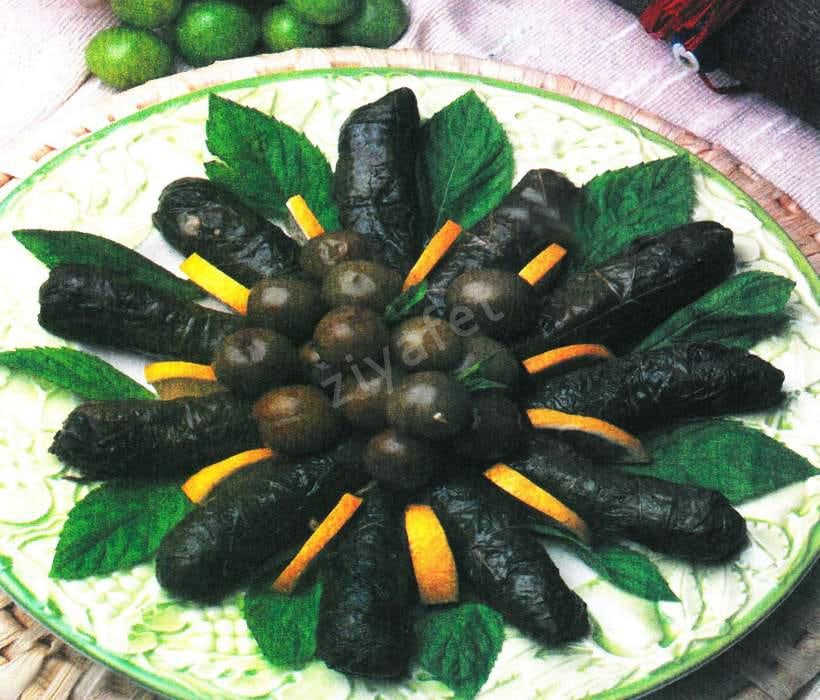 Erik Dolması (Etli)