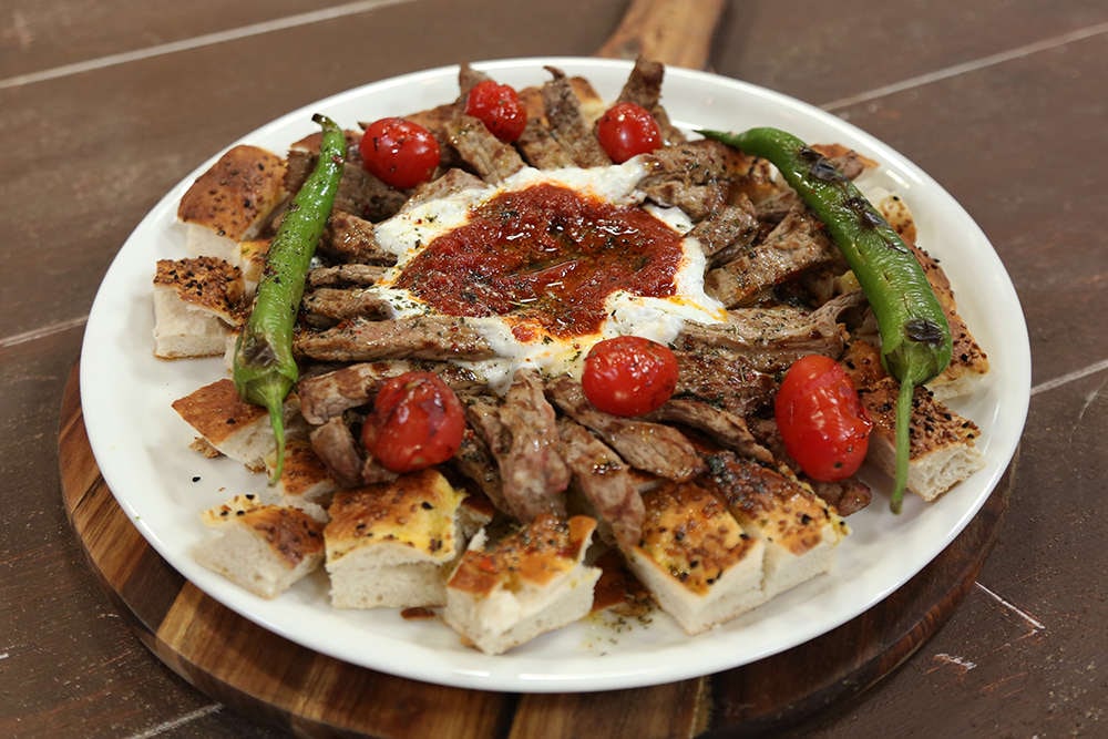 Yoğurtlu Şiş Kebap